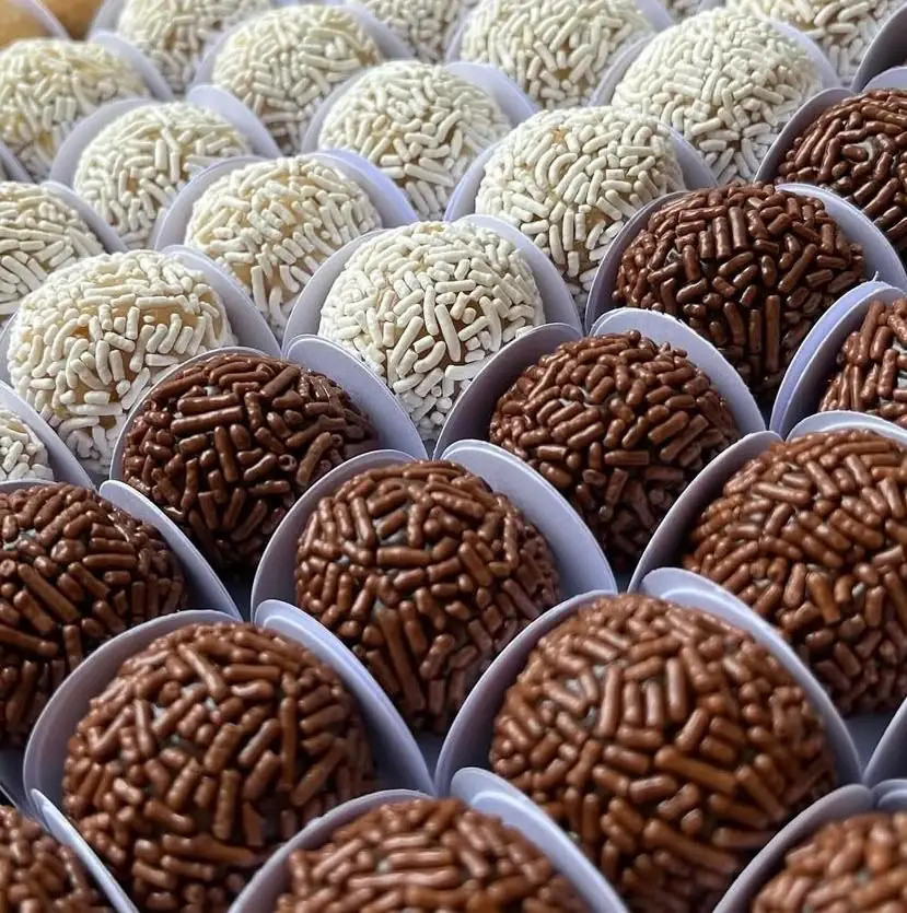 Brigadeiro de chocolate preto